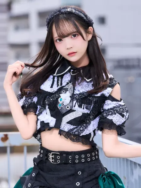 皇 れあ