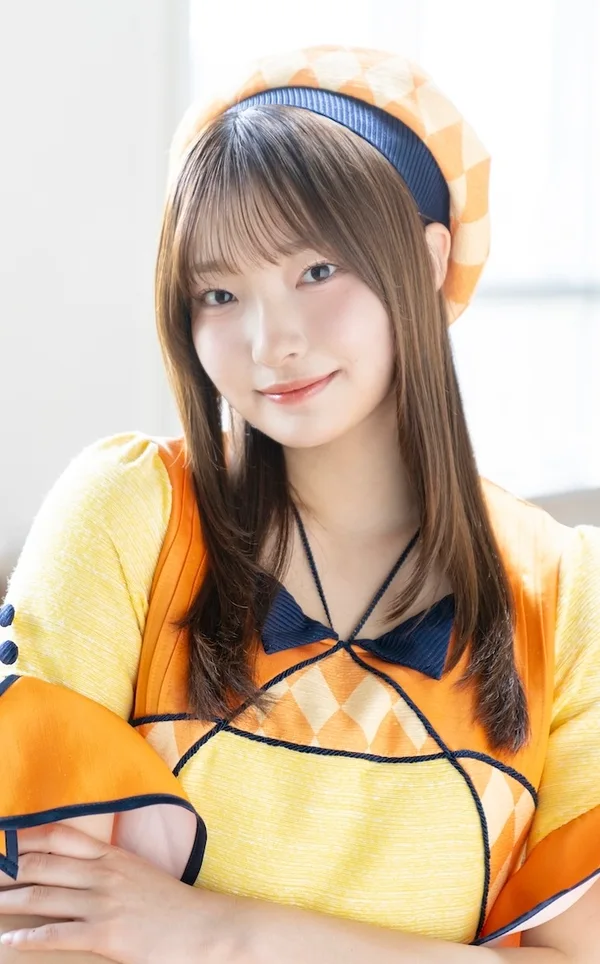 里仲菜月