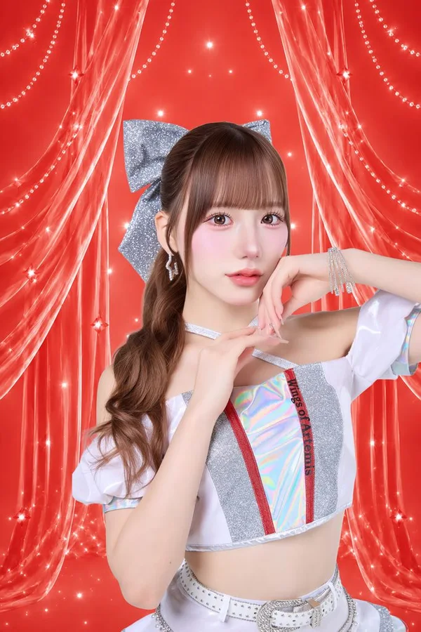 アテナ・シオリ